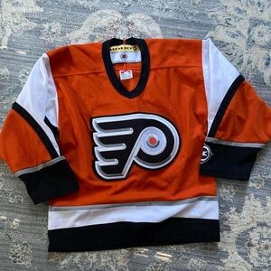 Vintage 90s KOHO Philadelphia Flyers Jersey (Youth S/M)